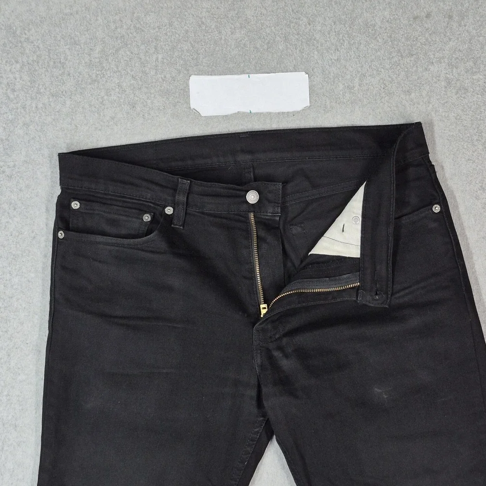 Levis *please carefully